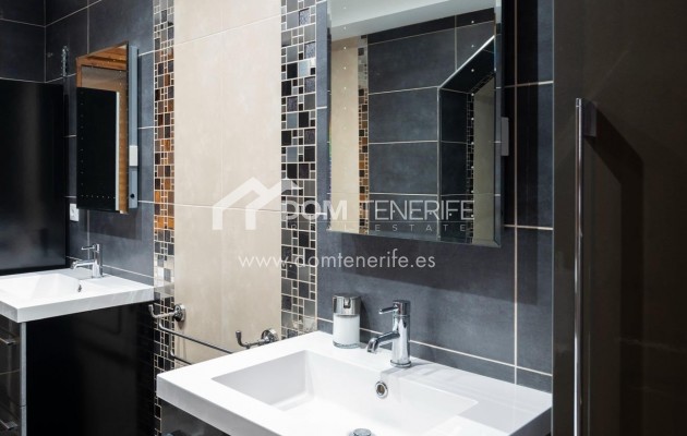 Wiederverkauf - Villa -
Adeje - La Caleta