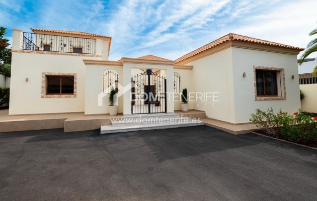 Wiederverkauf - Villa -
Adeje - La Caleta