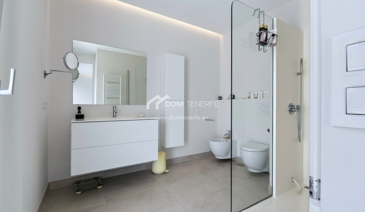 Revente - Villa -
Guía de Isora  - Playa San Juan