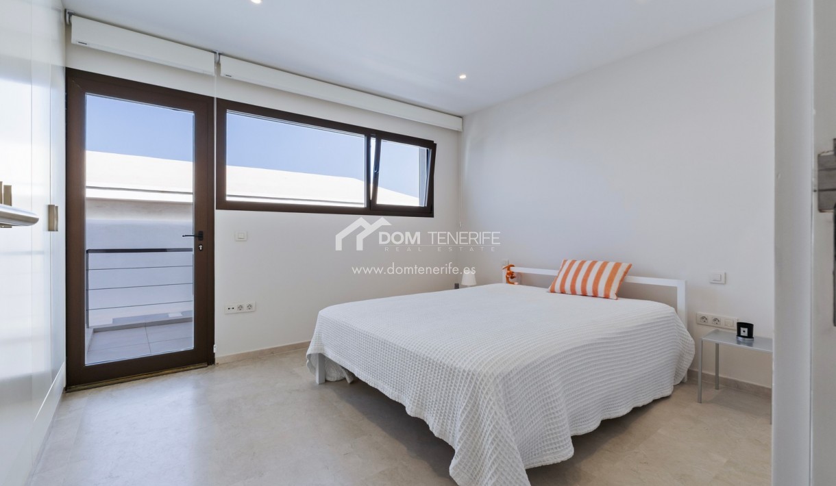 Revente - Villa -
Guía de Isora  - Playa San Juan