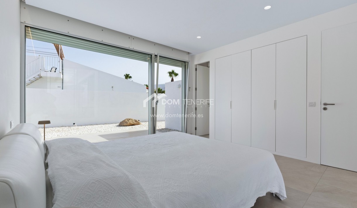 Revente - Villa -
Guía de Isora  - Playa San Juan