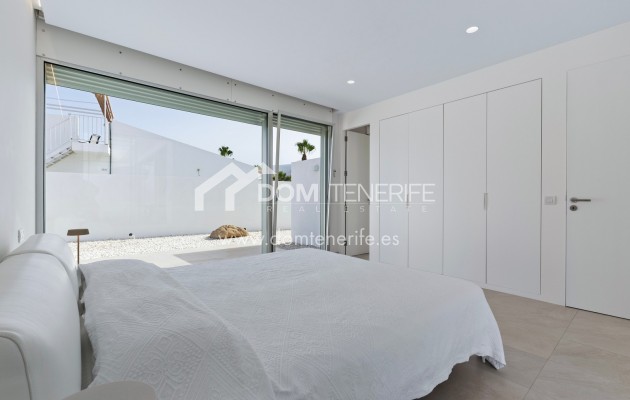 Revente - Villa -
Guía de Isora  - Playa San Juan