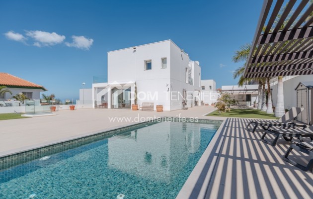 Revente - Villa -
Adeje - Roque del Conde