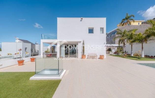 Revente - Villa -
Adeje - Roque del Conde