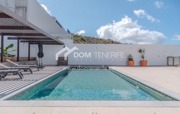 Revente - Villa -
Adeje - Roque del Conde