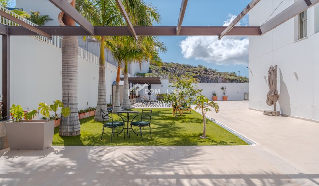 Revente - Villa -
Adeje - Roque del Conde