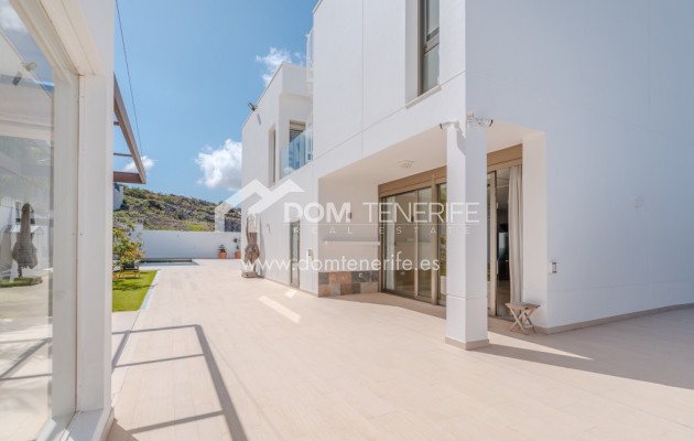 Revente - Villa -
Adeje - Roque del Conde