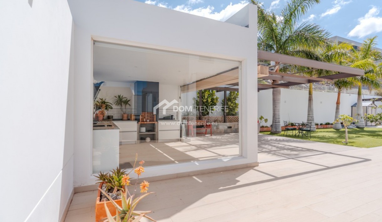 Revente - Villa -
Adeje - Roque del Conde