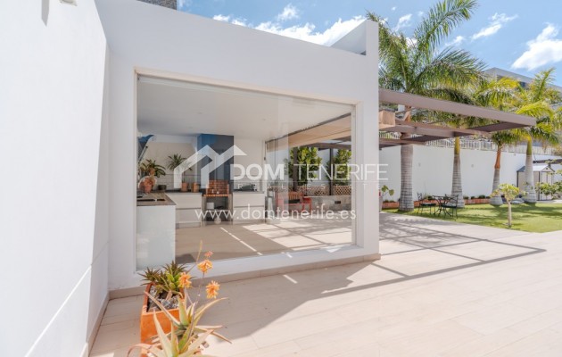 Revente - Villa -
Adeje - Roque del Conde