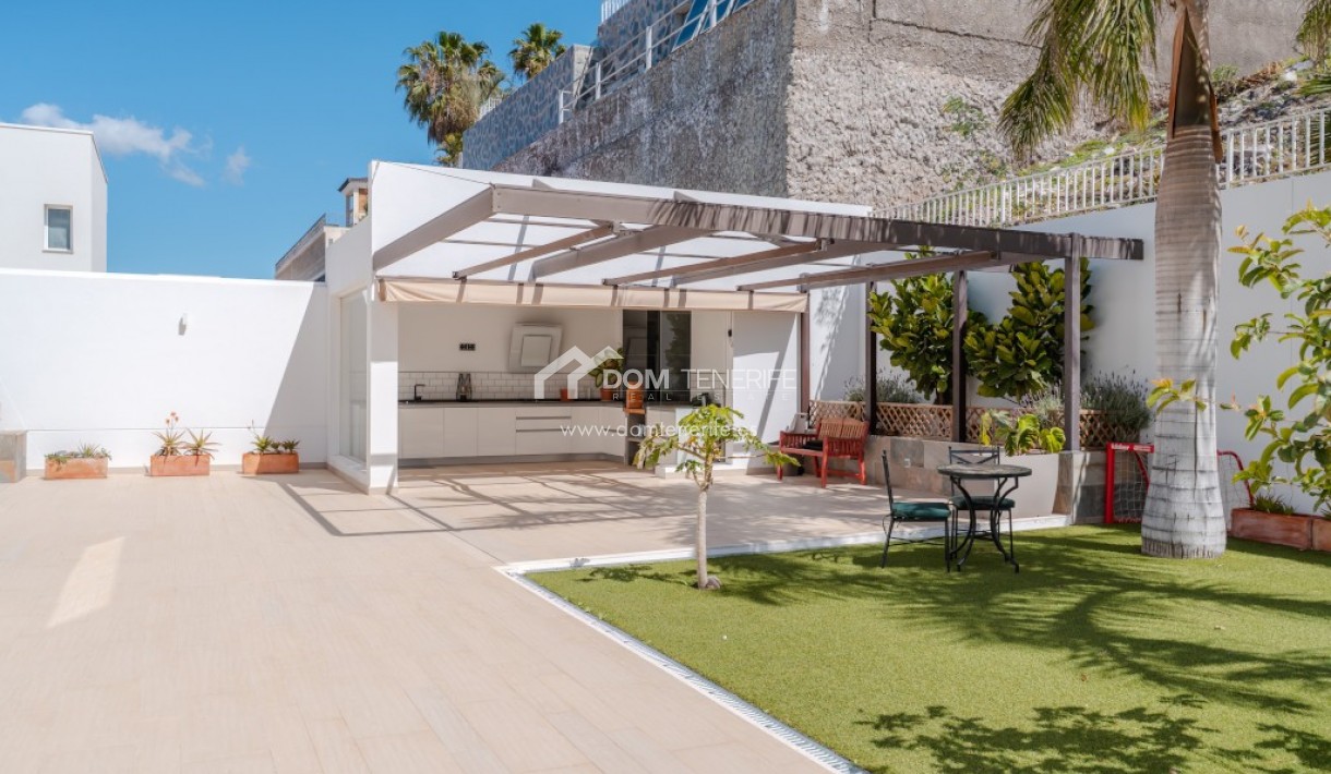 Revente - Villa -
Adeje - Roque del Conde