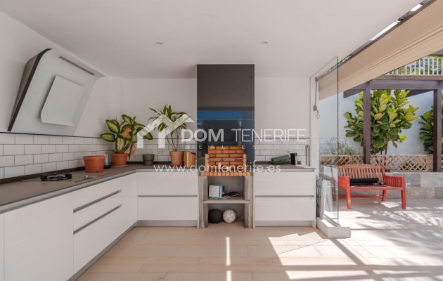 Revente - Villa -
Adeje - Roque del Conde