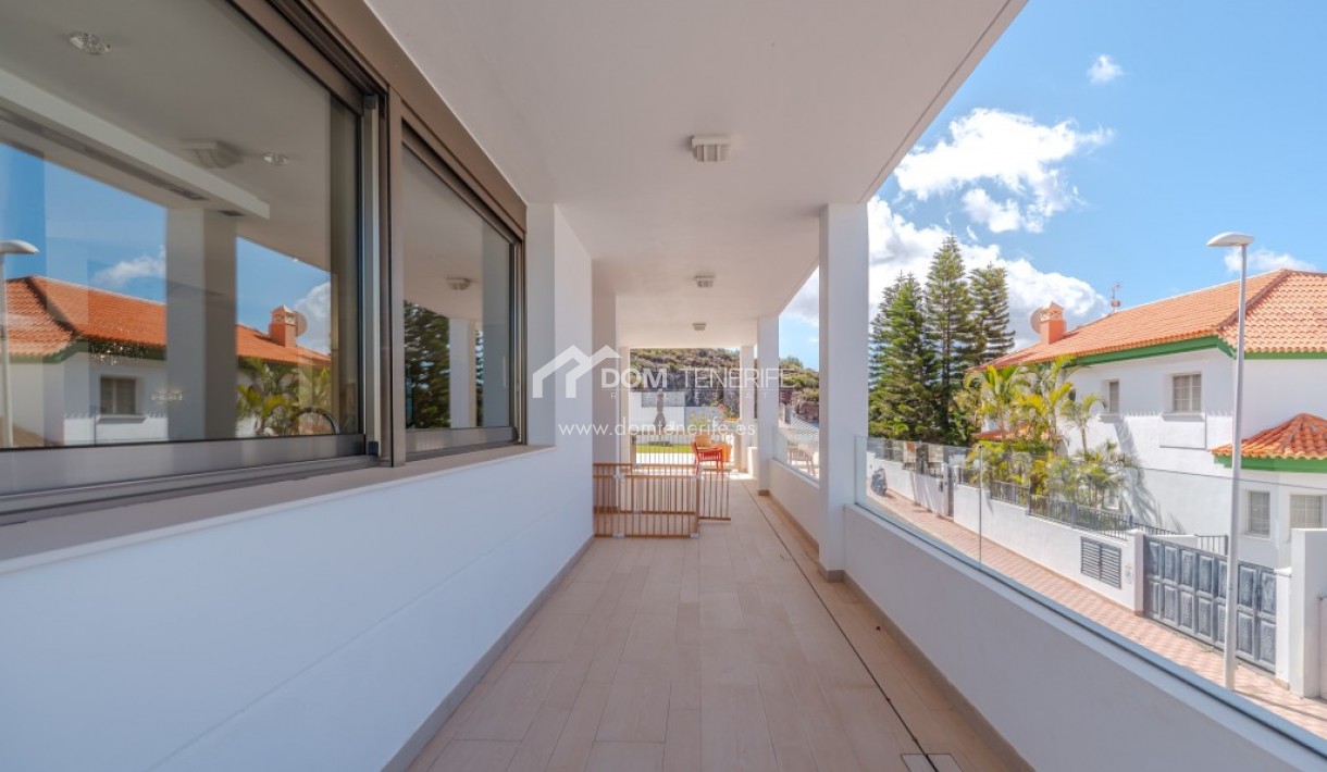 Revente - Villa -
Adeje - Roque del Conde