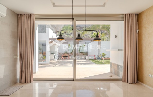 Revente - Villa -
Adeje - Roque del Conde