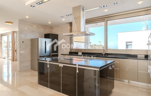 Revente - Villa -
Adeje - Roque del Conde