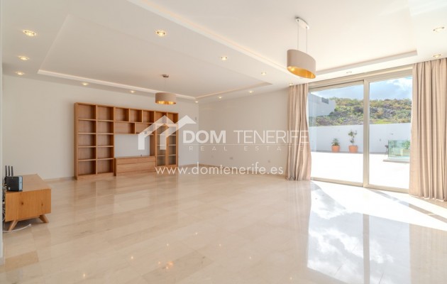 Revente - Villa -
Adeje - Roque del Conde