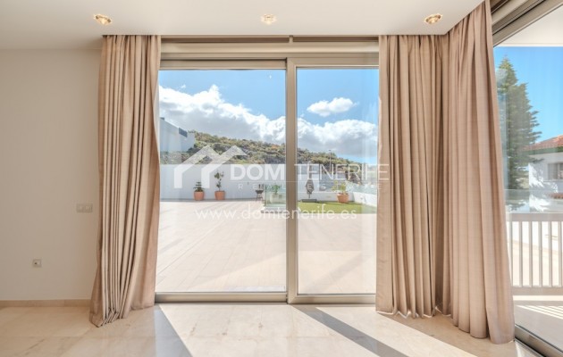 Revente - Villa -
Adeje - Roque del Conde