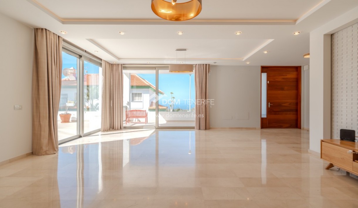 Revente - Villa -
Adeje - Roque del Conde