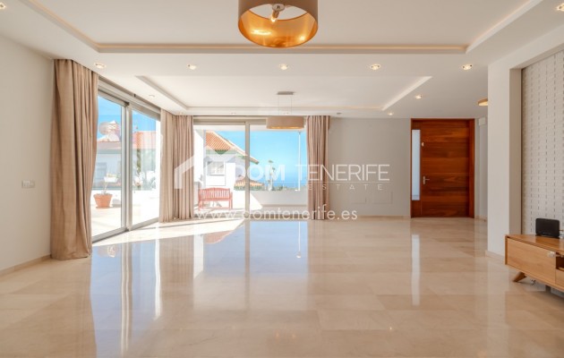 Revente - Villa -
Adeje - Roque del Conde