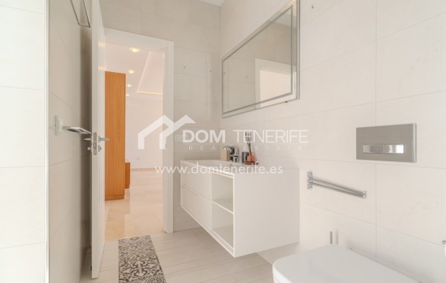 Revente - Villa -
Adeje - Roque del Conde