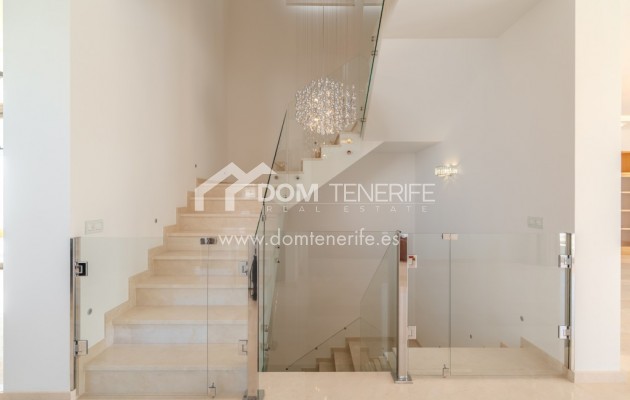 Revente - Villa -
Adeje - Roque del Conde