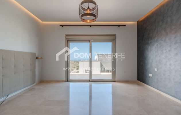 Revente - Villa -
Adeje - Roque del Conde