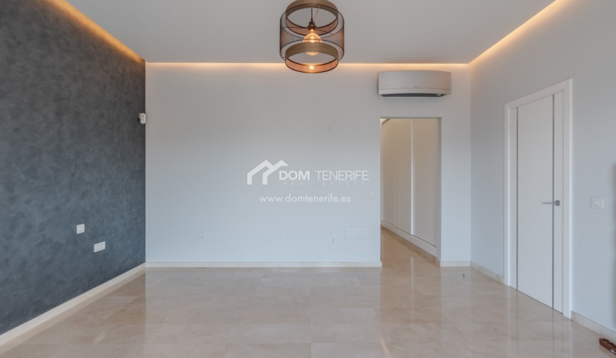 Revente - Villa -
Adeje - Roque del Conde