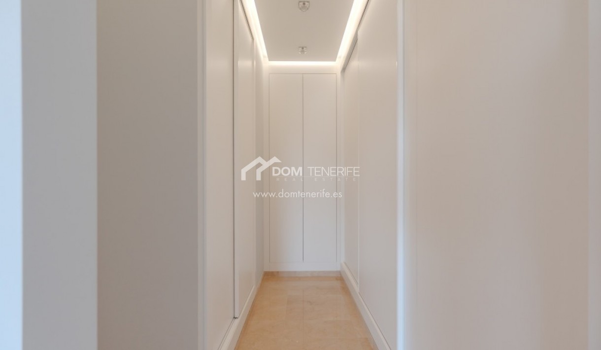 Revente - Villa -
Adeje - Roque del Conde