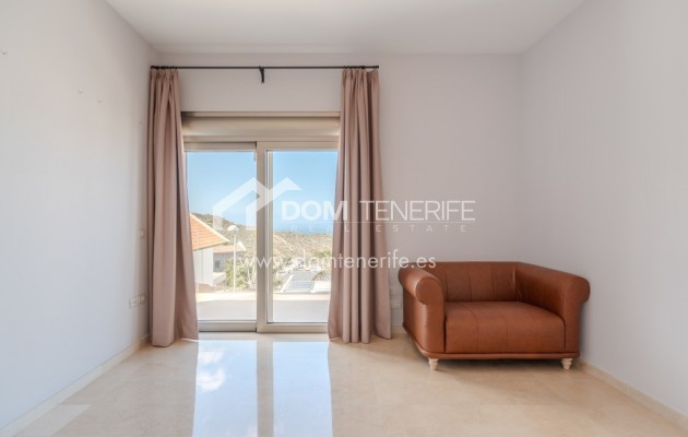 Revente - Villa -
Adeje - Roque del Conde