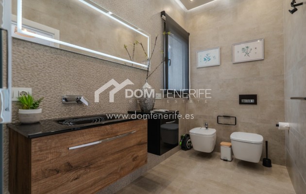 Revente - Villa -
Adeje - Roque del Conde