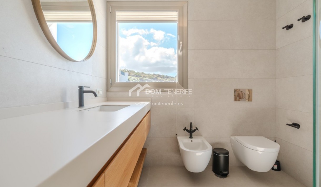 Revente - Villa -
Adeje - Roque del Conde