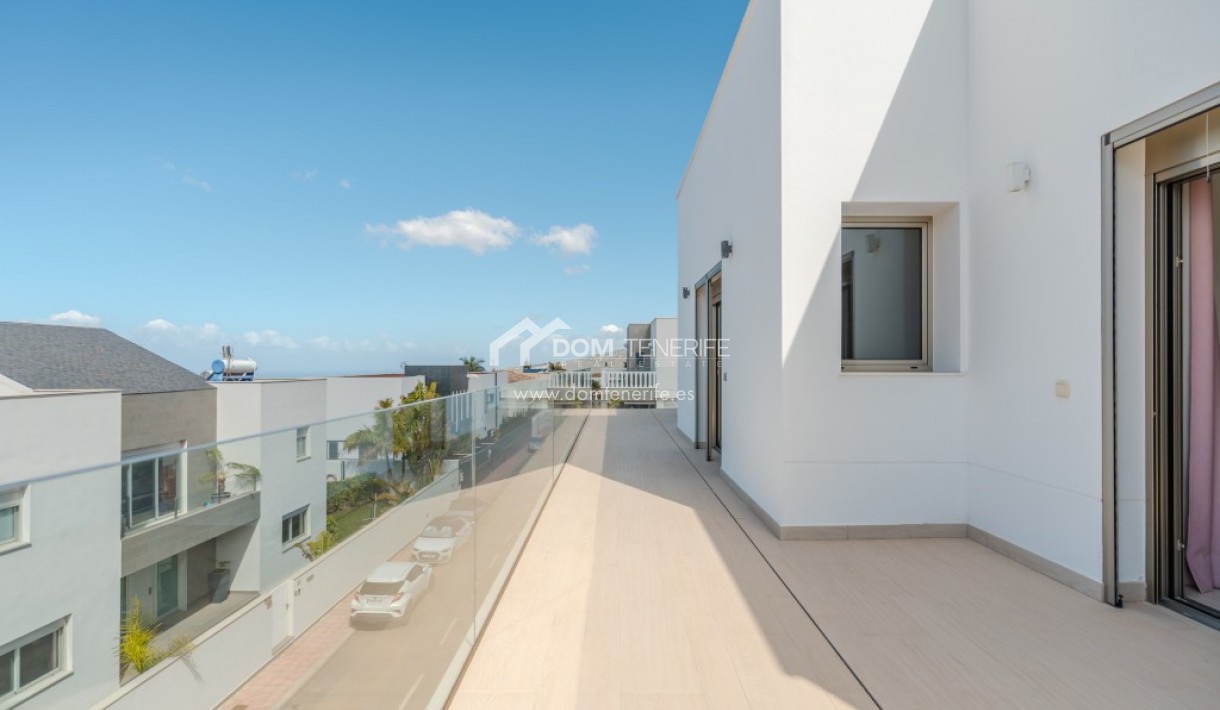 Revente - Villa -
Adeje - Roque del Conde