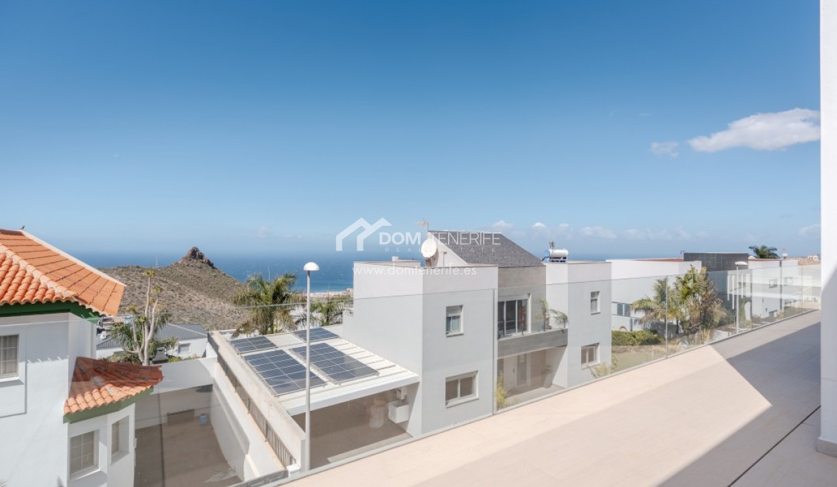 Revente - Villa -
Adeje - Roque del Conde