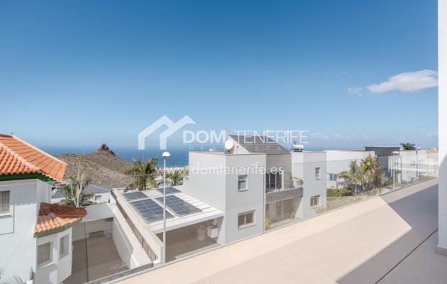 Revente - Villa -
Adeje - Roque del Conde