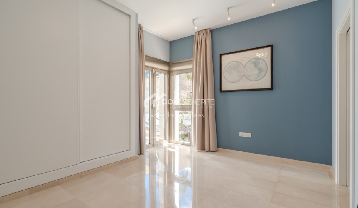 Revente - Villa -
Adeje - Roque del Conde