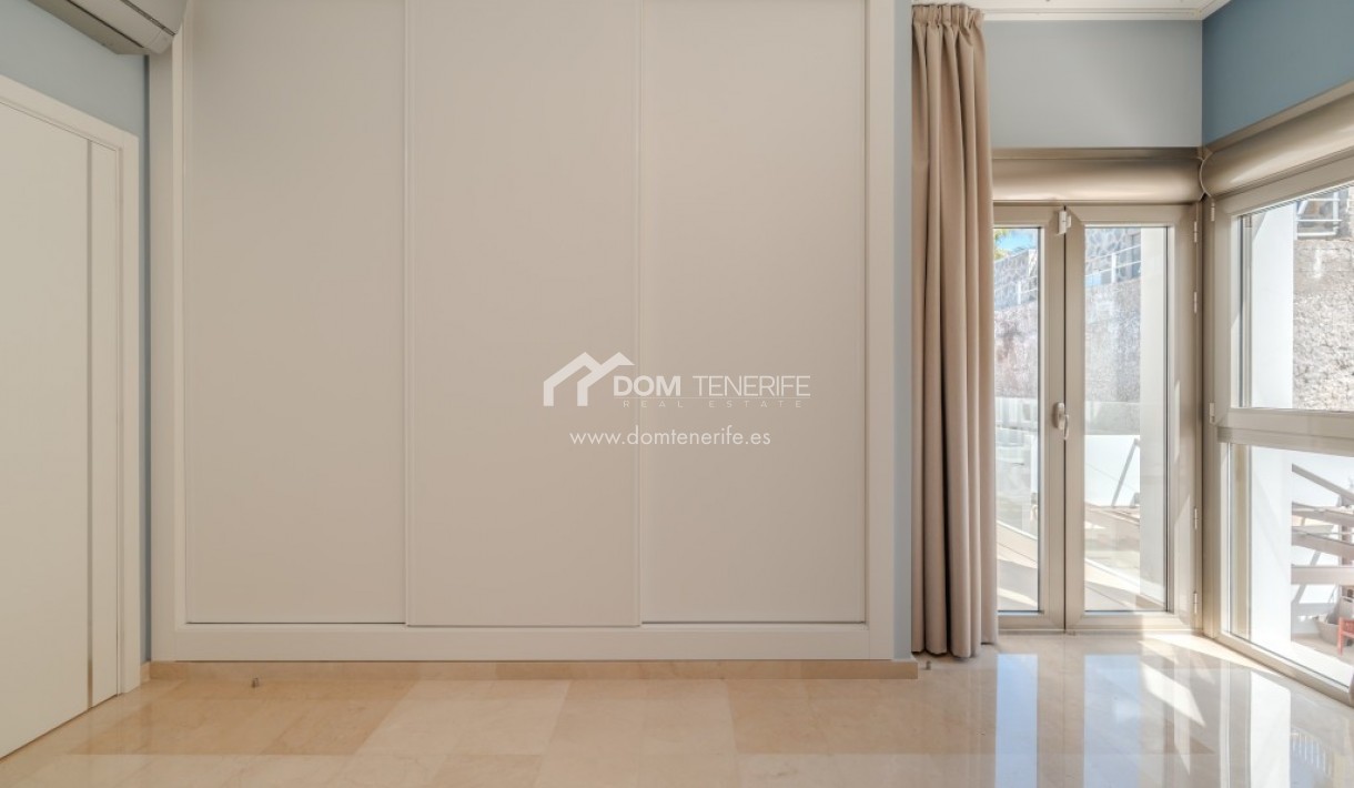 Revente - Villa -
Adeje - Roque del Conde