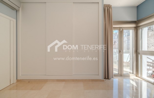 Revente - Villa -
Adeje - Roque del Conde