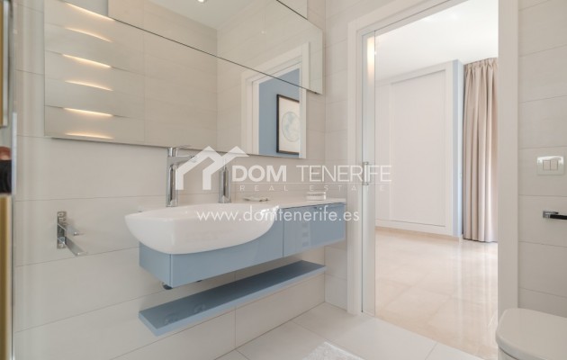 Revente - Villa -
Adeje - Roque del Conde