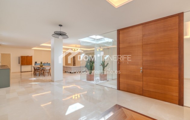 Revente - Villa -
Adeje - Roque del Conde