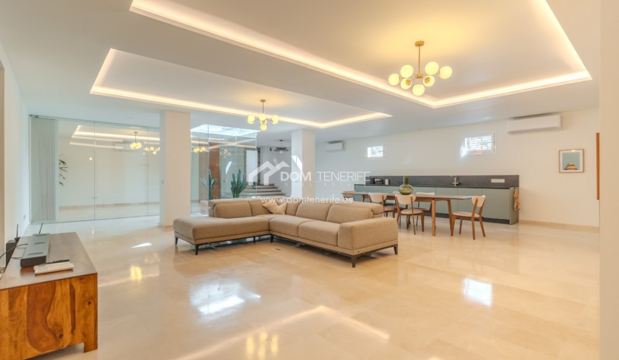 Revente - Villa -
Adeje - Roque del Conde