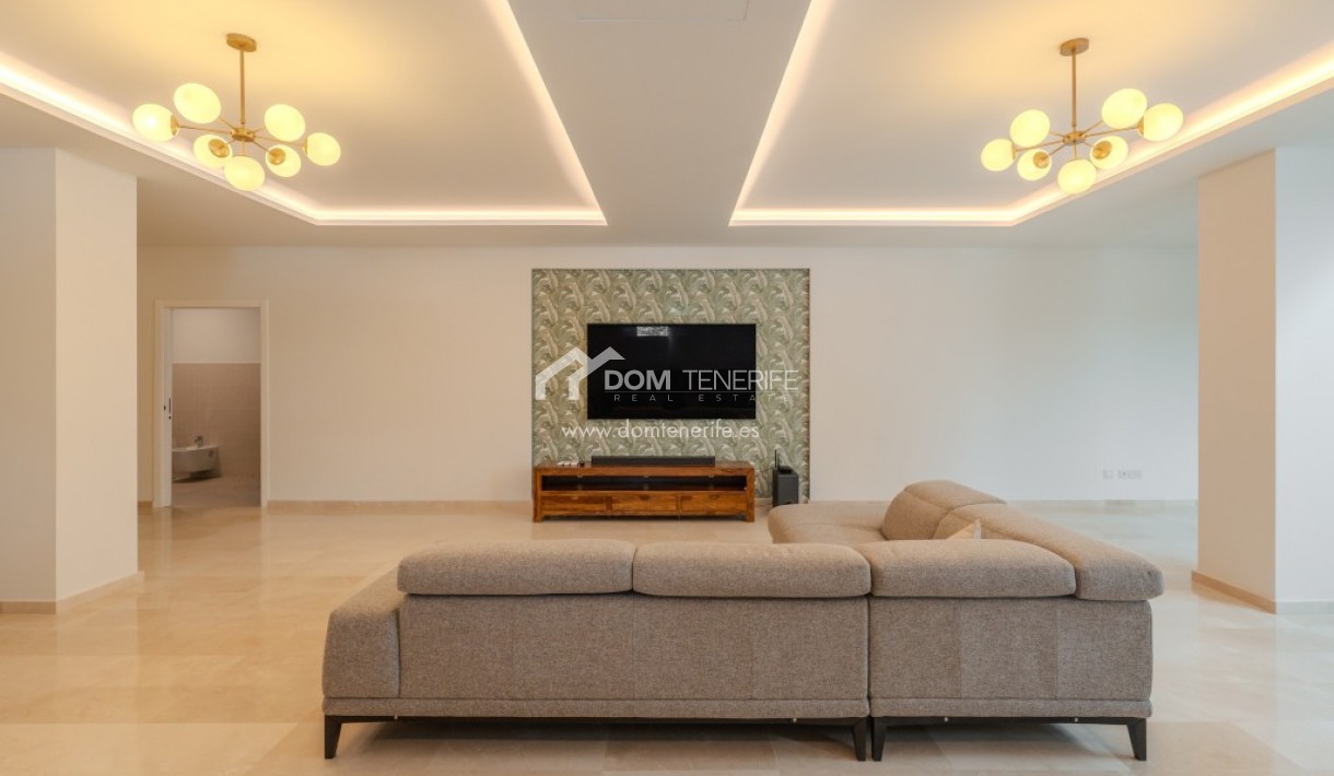 Revente - Villa -
Adeje - Roque del Conde