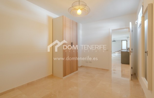 Revente - Villa -
Adeje - Roque del Conde