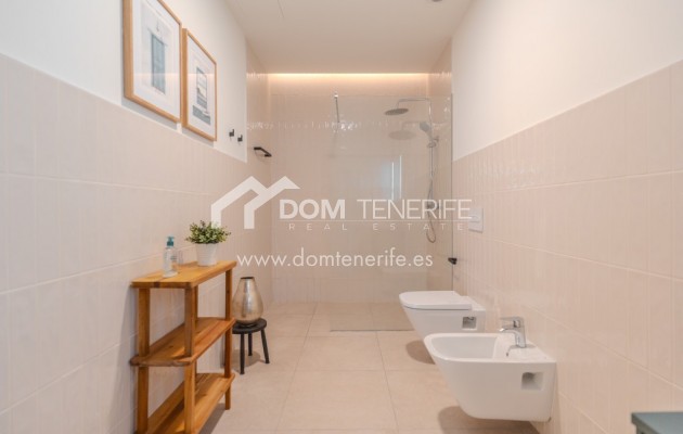 Revente - Villa -
Adeje - Roque del Conde