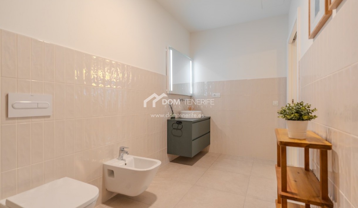 Revente - Villa -
Adeje - Roque del Conde