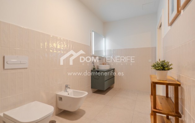 Revente - Villa -
Adeje - Roque del Conde