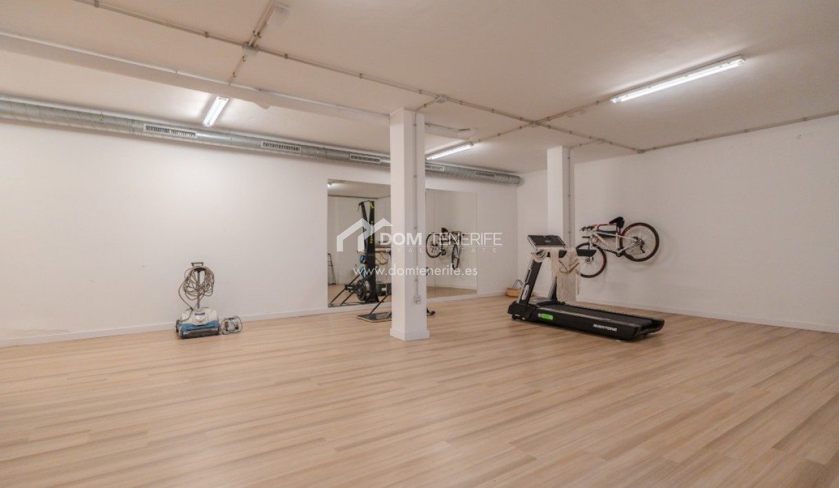 Revente - Villa -
Adeje - Roque del Conde