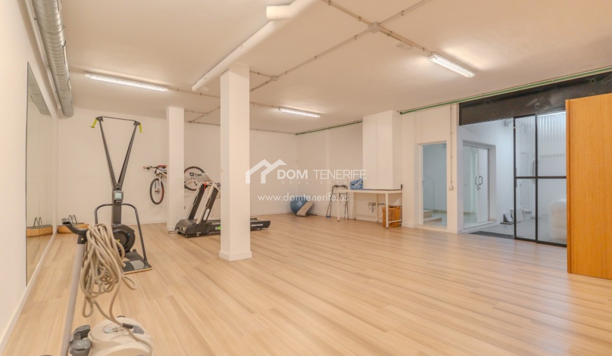 Revente - Villa -
Adeje - Roque del Conde