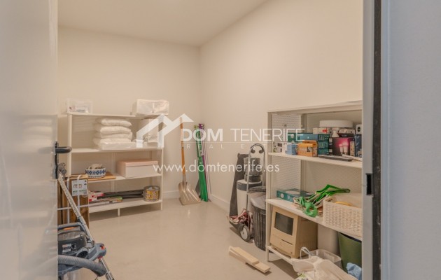 Revente - Villa -
Adeje - Roque del Conde