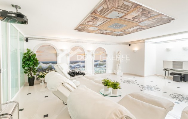 Sale - Villa -
Adeje - La Caleta