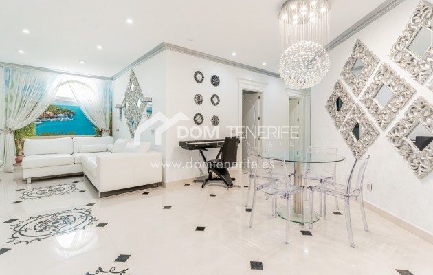 Sale - Villa -
Adeje - La Caleta