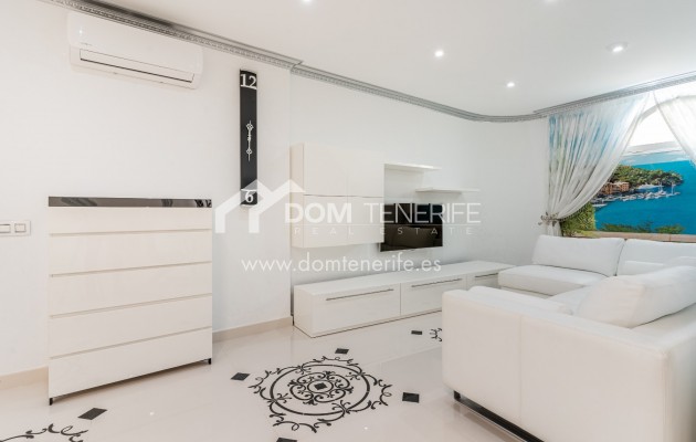 Sale - Villa -
Adeje - La Caleta